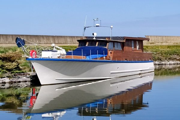 Chantier de l'Esterel, Yacht Acajou